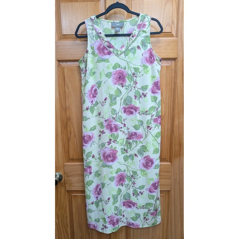 Norton McNaughton Petites PM Women's Maxi Dress Sleeveless Whimsical Church